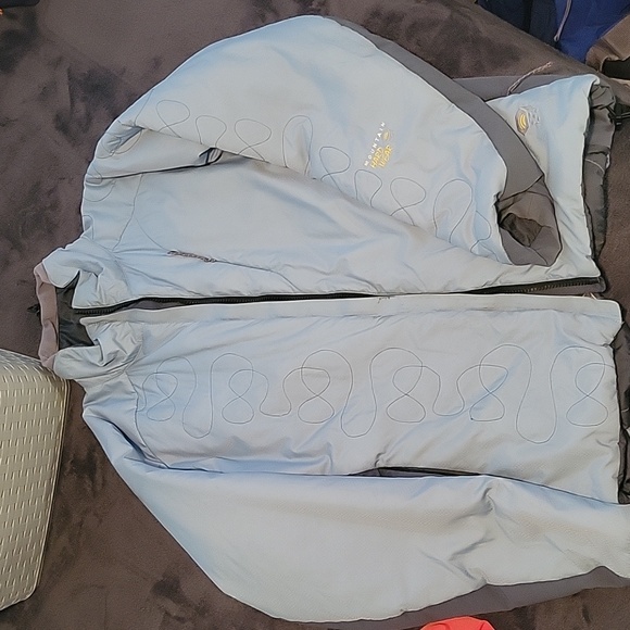 Mountain Hardwear reversible primaloft jacket sz 12 - Picture 2 of 4